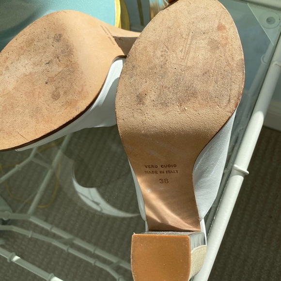 White open toe slides - Picture 4 of 4